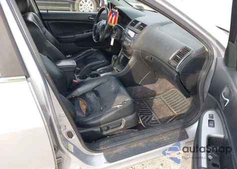 2005 Honda Accord 3.0 Ex z USA, uszkodzony, nr VIN 1HGCM66545A030340